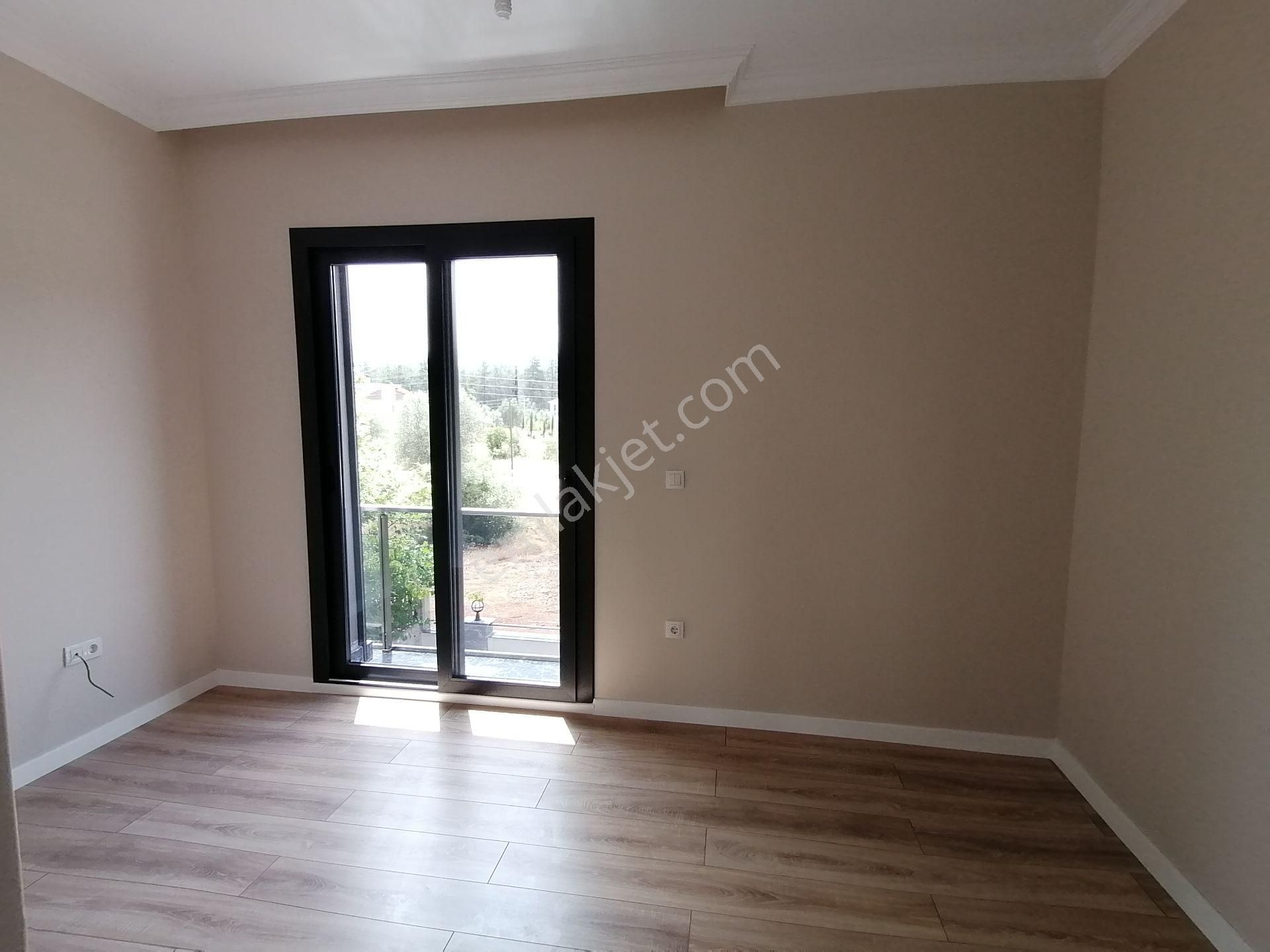 Kaan'dan...yalınlı'da 3+1 170m2 Harika Konum Müstakil Villa... - Görsel 16