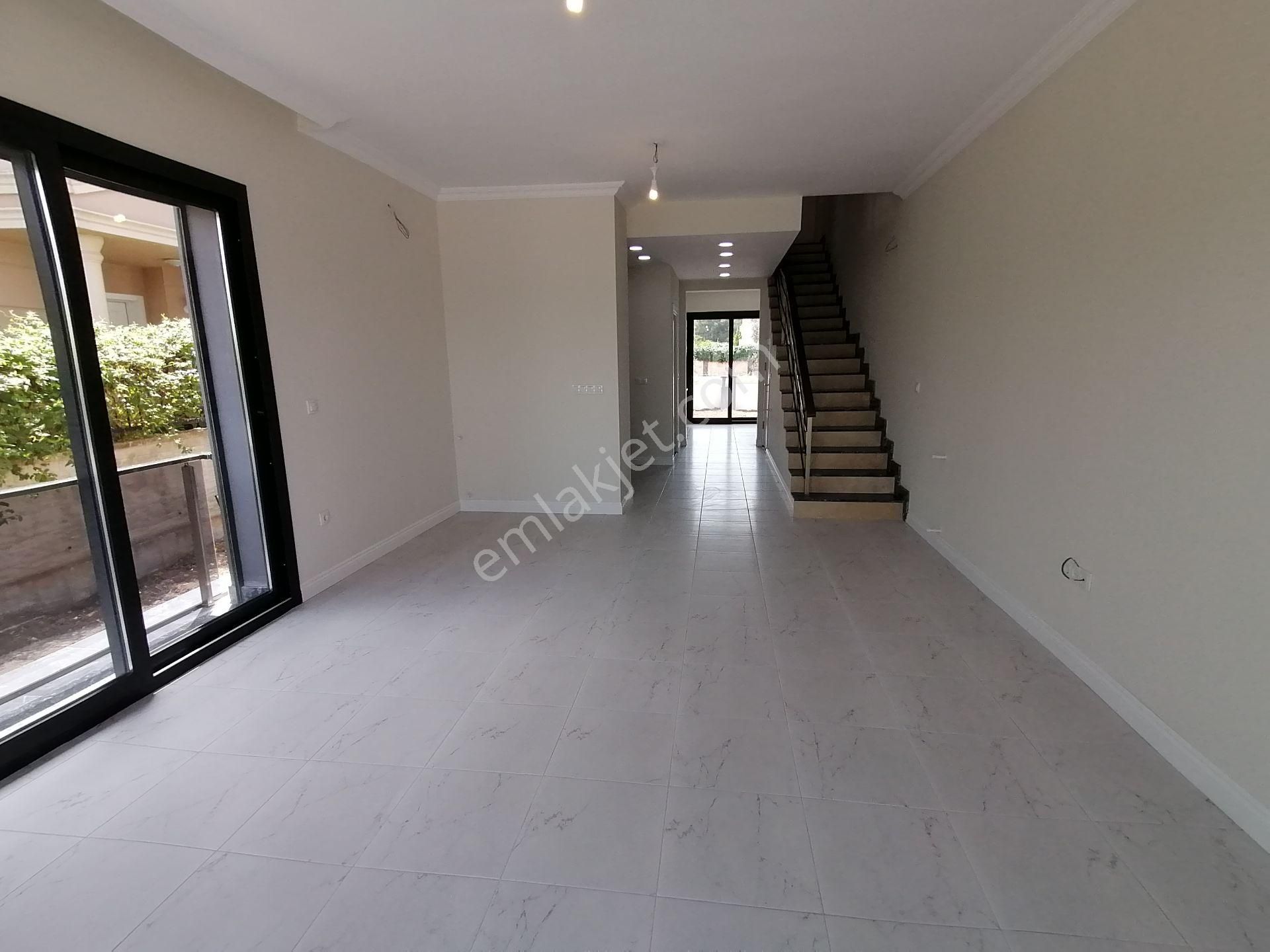 Kaan'dan...yalınlı'da 3+1 170m2 Harika Konum Müstakil Villa... - Görsel 7