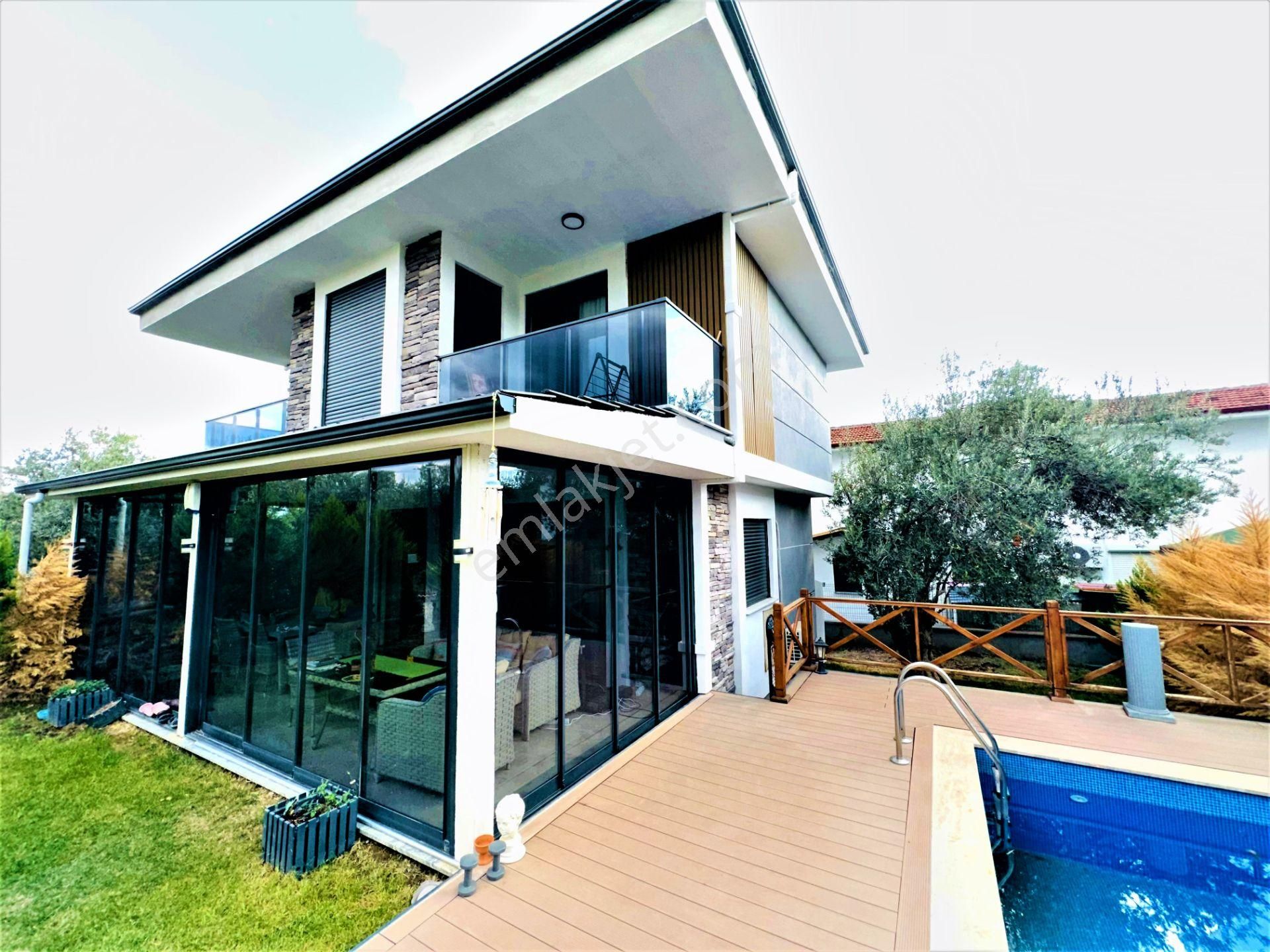 Güre'de 3+1 Havuzlu Full Eşyalı Lüx Satılık Villa - Görsel 27