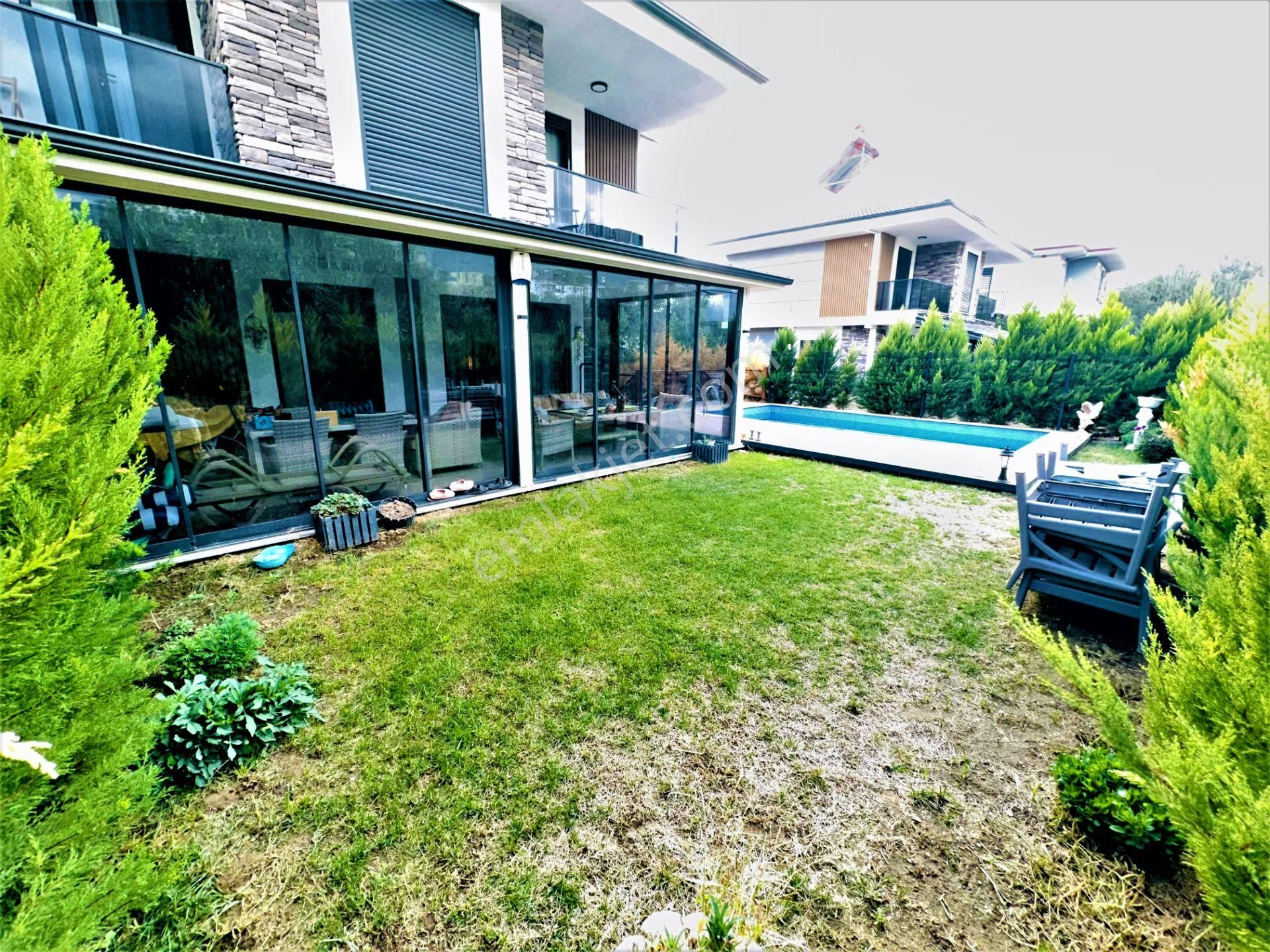 Güre'de 3+1 Havuzlu Full Eşyalı Lüx Satılık Villa - Görsel 32