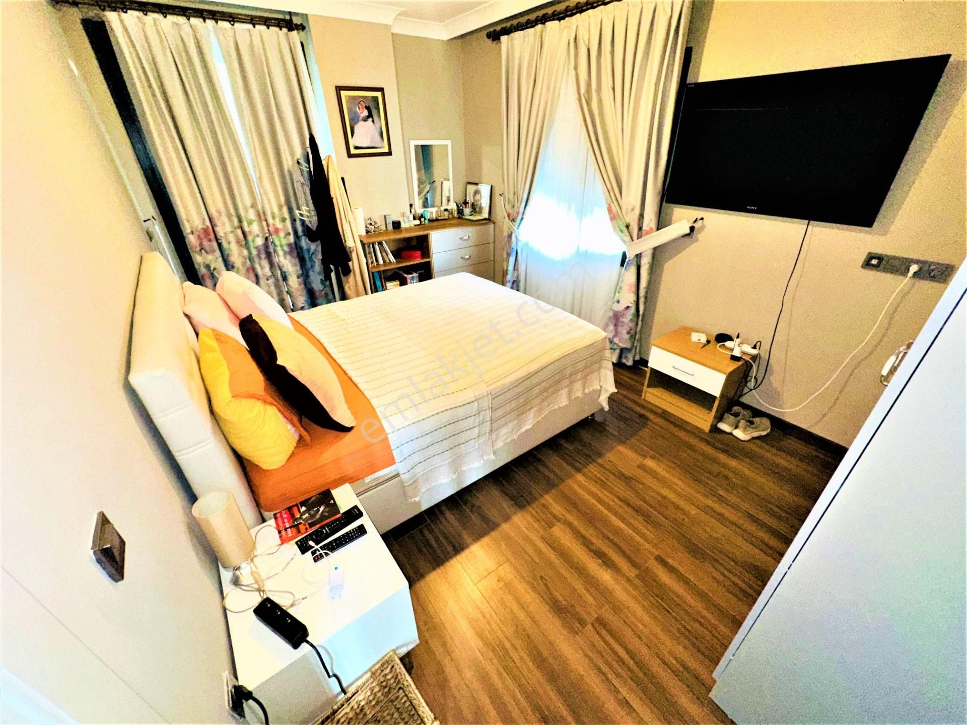 Güre'de 3+1 Havuzlu Full Eşyalı Lüx Satılık Villa - Görsel 23