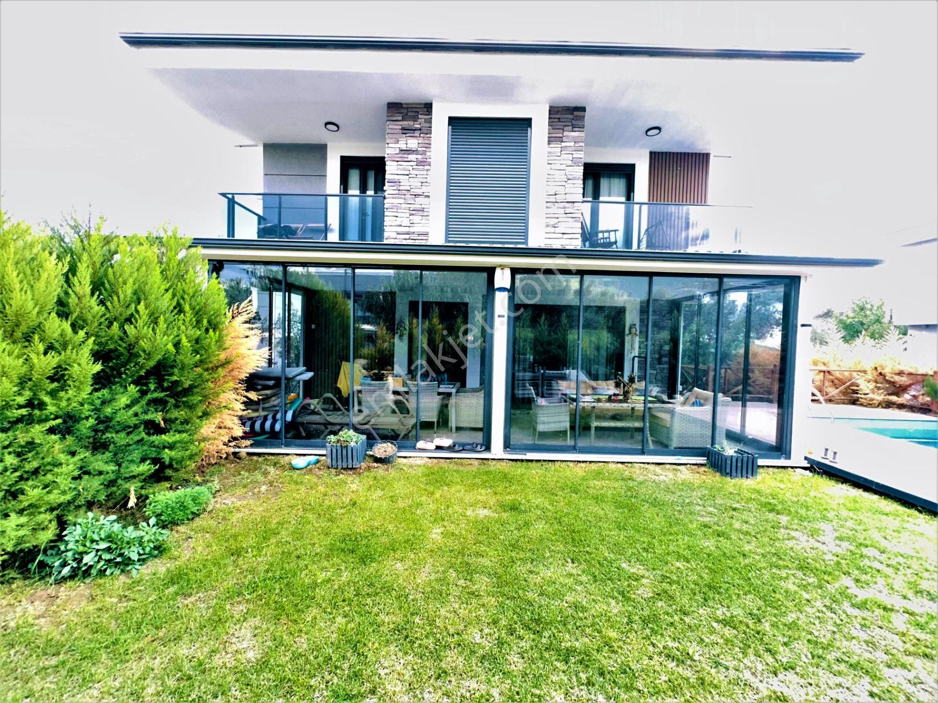 Güre'de 3+1 Havuzlu Full Eşyalı Lüx Satılık Villa - Görsel 26