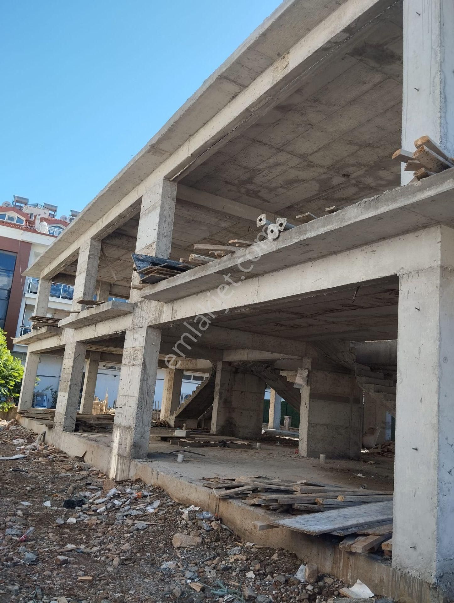 Stop'tan Müstakil Giriş Satılık 1+1 Daire - Görsel 10