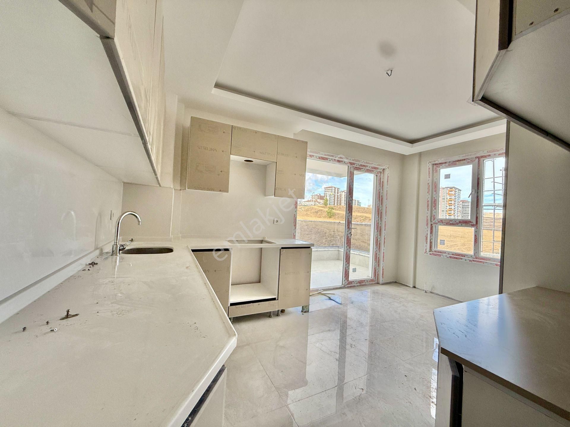 Çiftçioğullarından Fatih Mah. Bulvara Yakın Sıfır Ara Kat 3+1 - Görsel 5