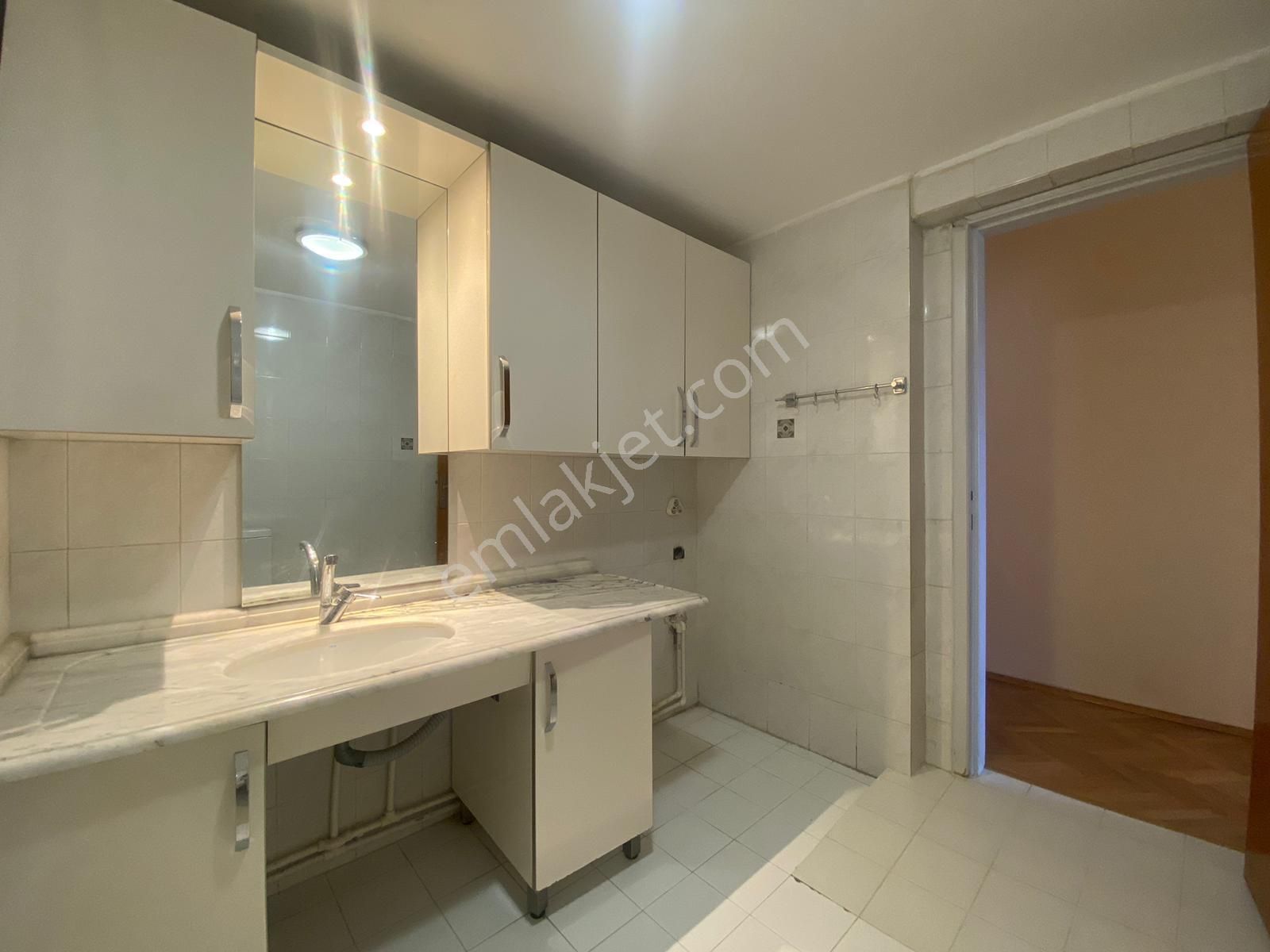 Koru Mah. Şahin Sitesi Mine Blok'ta Temiz Manzaralı 4+1 - Görsel 26