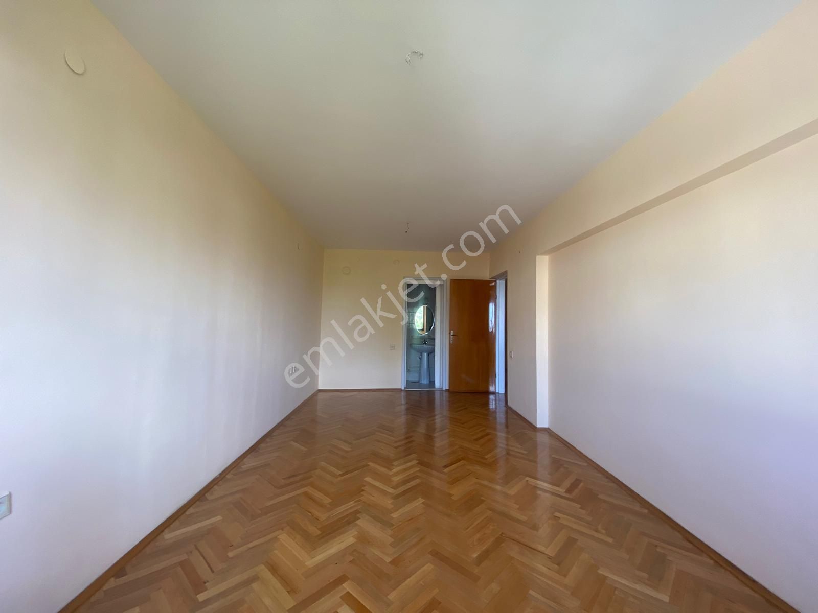 Koru Mah. Şahin Sitesi Mine Blok'ta Temiz Manzaralı 4+1 - Görsel 23