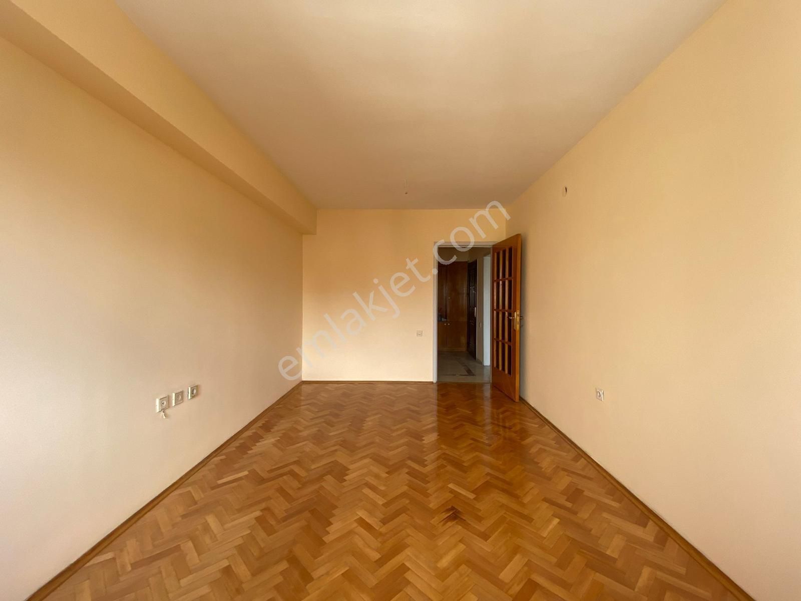 Koru Mah. Şahin Sitesi Mine Blok'ta Temiz Manzaralı 4+1 - Görsel 20