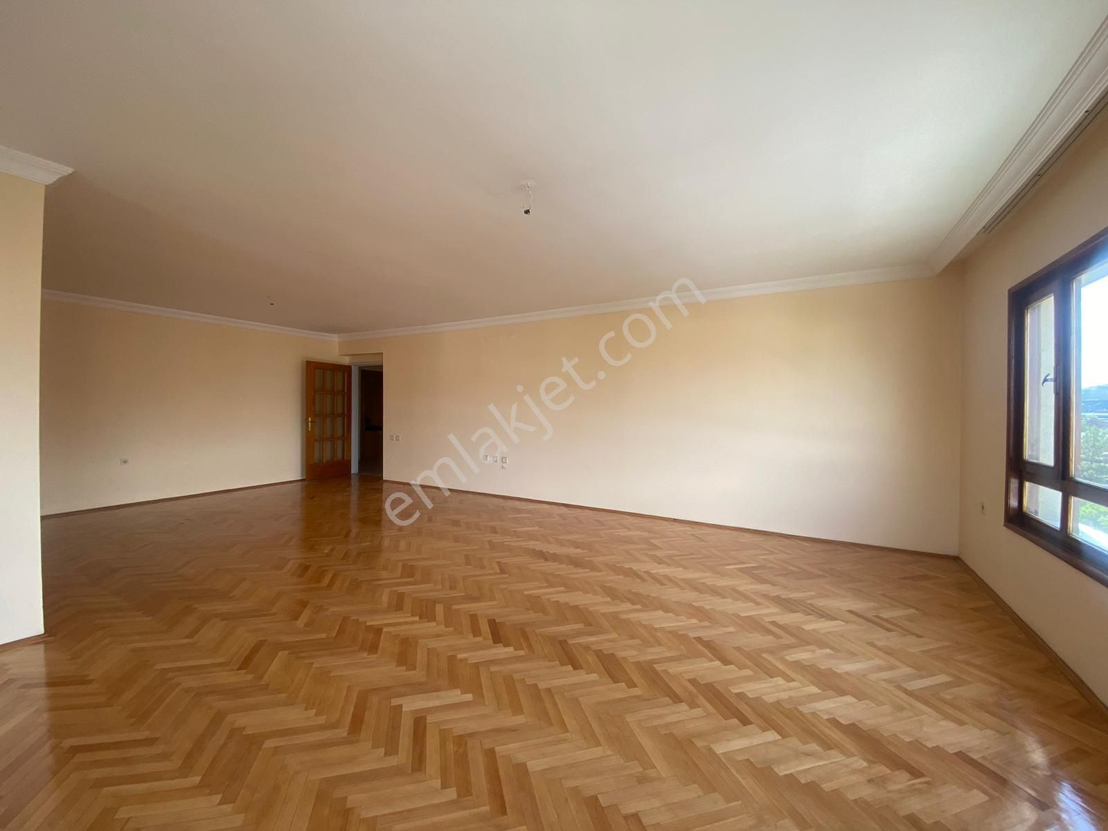 Koru Mah. Şahin Sitesi Mine Blok'ta Temiz Manzaralı 4+1 - Görsel 9