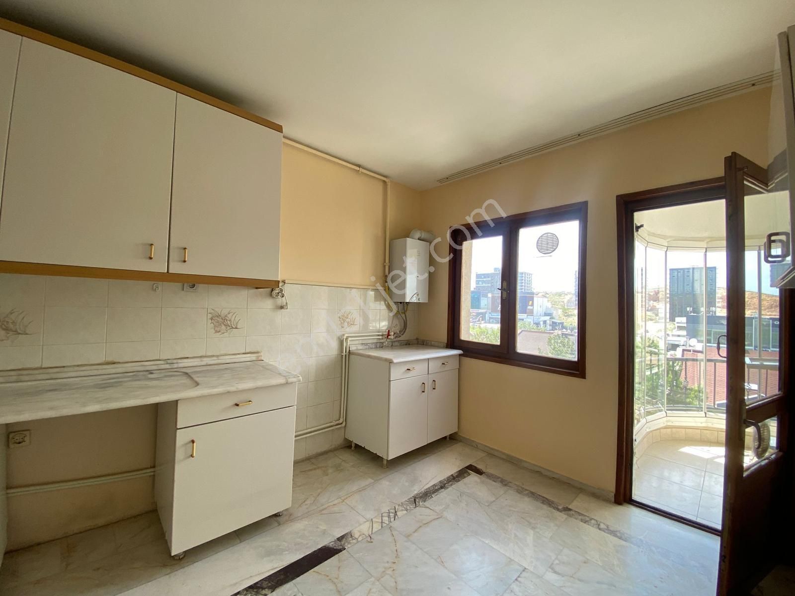 Koru Mah. Şahin Sitesi Mine Blok'ta Temiz Manzaralı 4+1 - Görsel 11