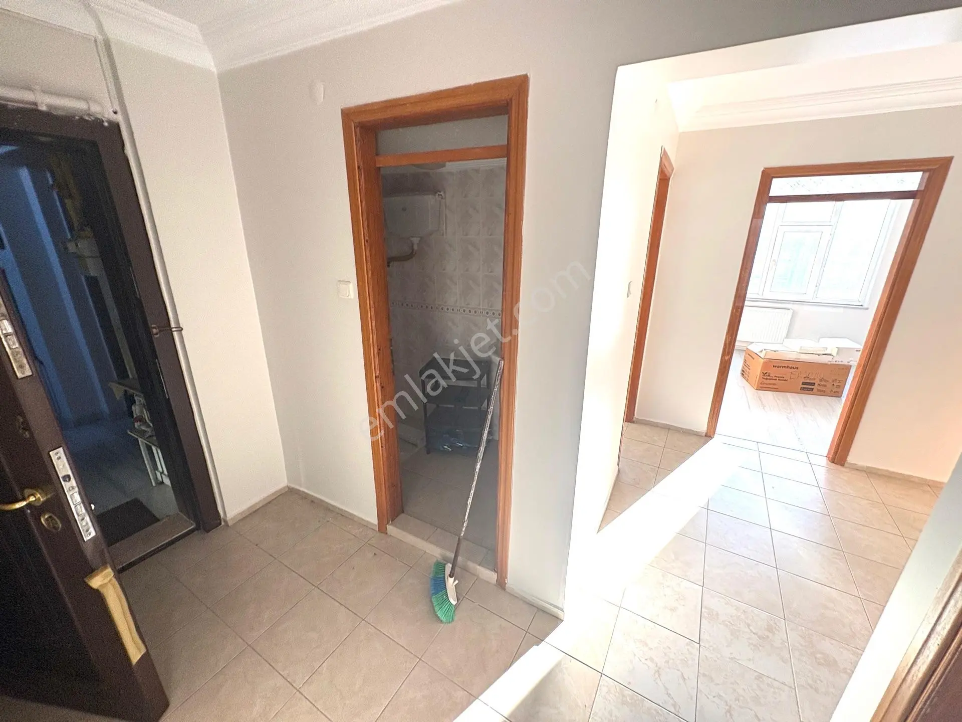 Marmara'dan Fatih Esentepe'de Site İçerisi 3+1 Kiralık Daire - Görsel 3