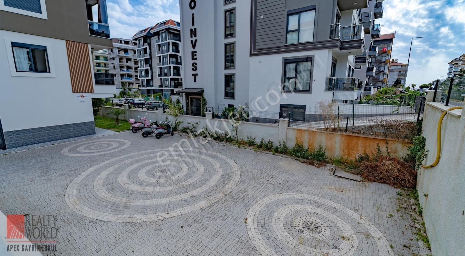 Kestelde Yeni Binada Havuzlu Ve Eşyalı 1+1 Daire Denize 180 M - Görsel 13