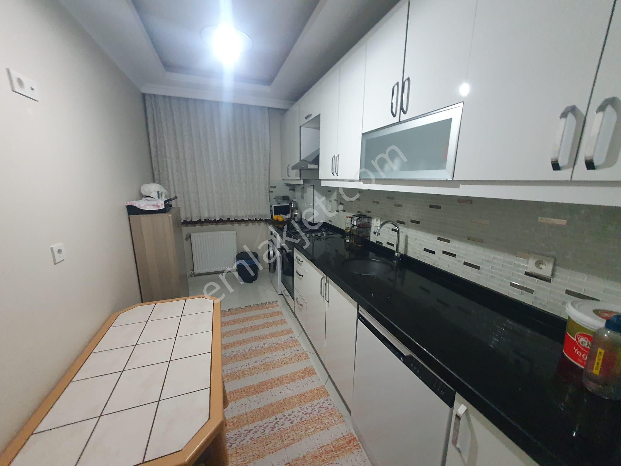 Armax'tan Bayrampaşa Kartaltepe Mah Satılık 2+1 Köşe Daire - Görsel 12