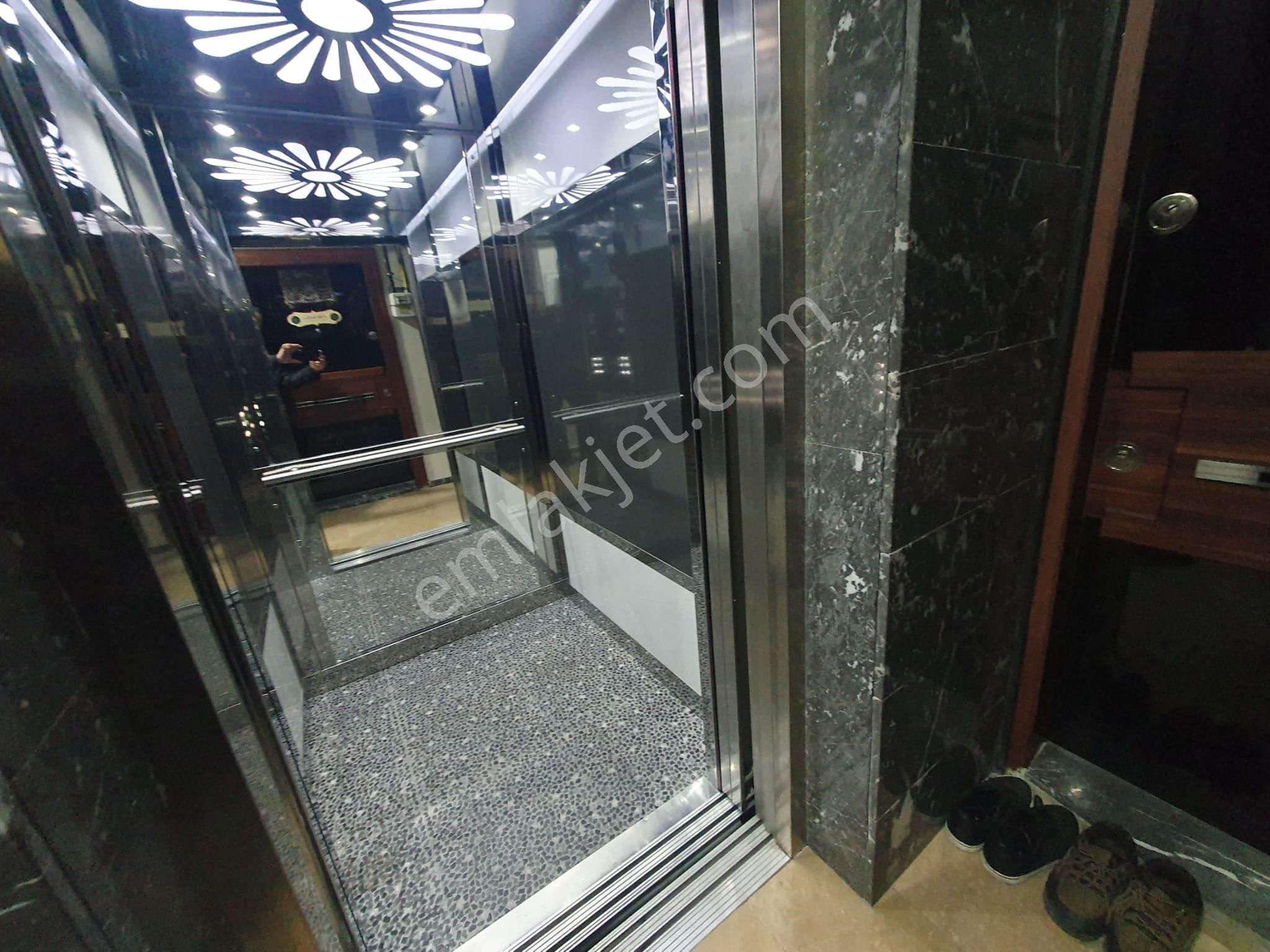 Armax'tan Bayrampaşa Kartaltepe Mah Satılık 2+1 Köşe Daire - Görsel 28