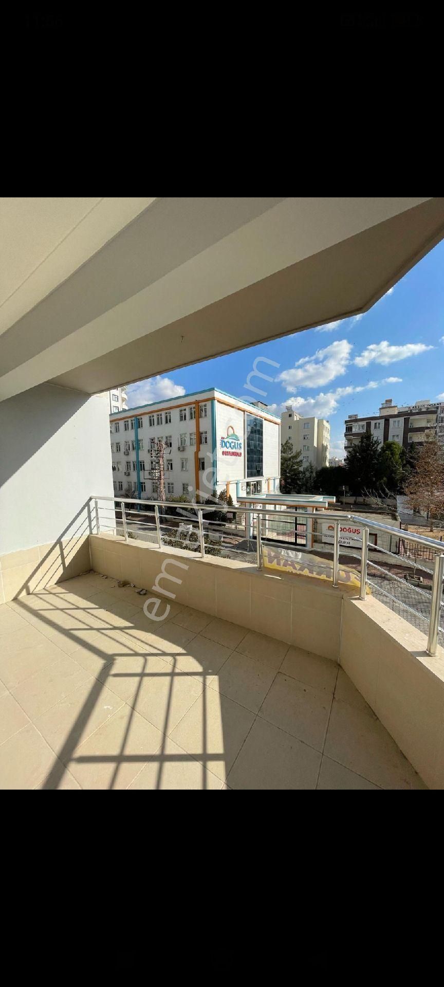 Doğalgazlı Asansörlü Genis Temiz Merkezi Konumda 4 Oda - Görsel 8