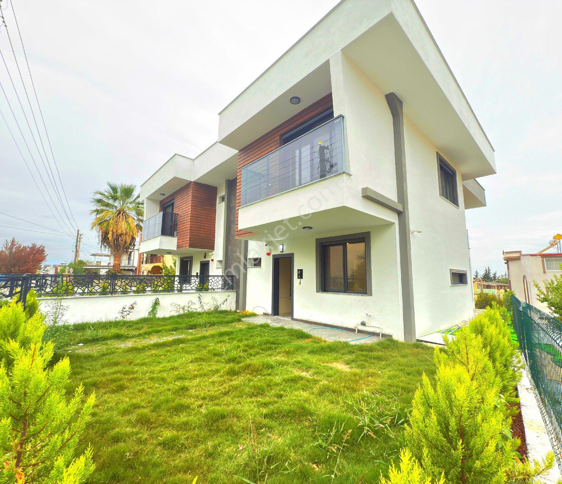 Kuşadasında Plaja Ve Alış Veriş Mağ.yakın Özel Havuzlu 4+2 Sıfır Villa - Görsel 4