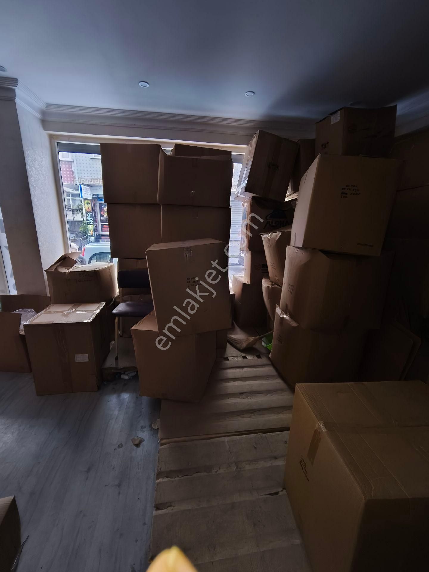 Güneyden Sultan Gazide Caddeye 3 Cü Binada Kredili Depolu Dükkan - Görsel 7