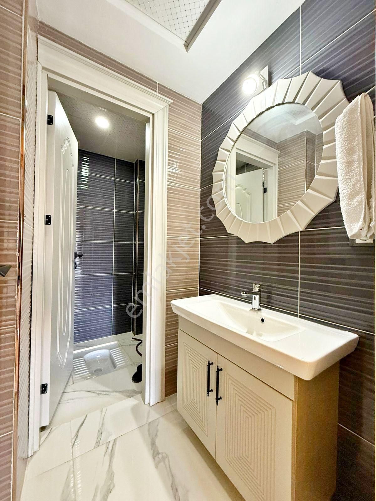 Fıstıklık'ta Tercih Edilen Konum Bakımlı Masrafsız Ultra Lüx 3+1 - Görsel 22