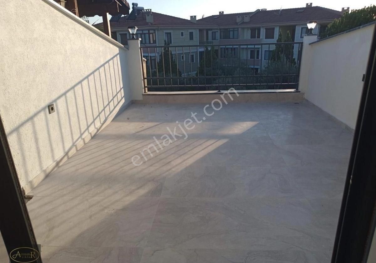 Balıkesir Edremit Altınoluk Narlı Satılık Süper Lüks Eşyalı Villa - Görsel 9