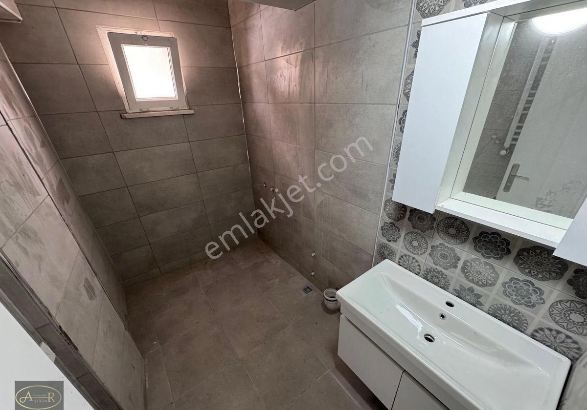 Balıkesir Edremit İkizçay Denize 1 Sokak Yenilenmiş Satılık Daire - Görsel 6