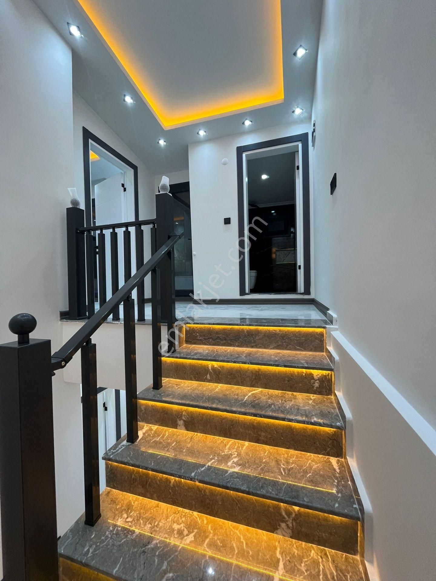 Didimde Havuzlu Ve Barbekülü 3+1 Açık Mutfaklı Teraslı İkiz Birleşik Villalarımız Satıştadır - Görsel 19