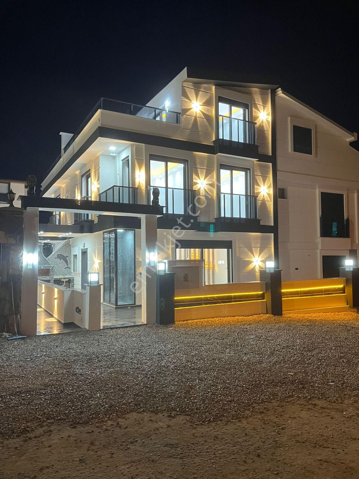 Didimde Havuzlu Ve Barbekülü 3+1 Açık Mutfaklı Teraslı İkiz Birleşik Villalarımız Satıştadır - Görsel 2