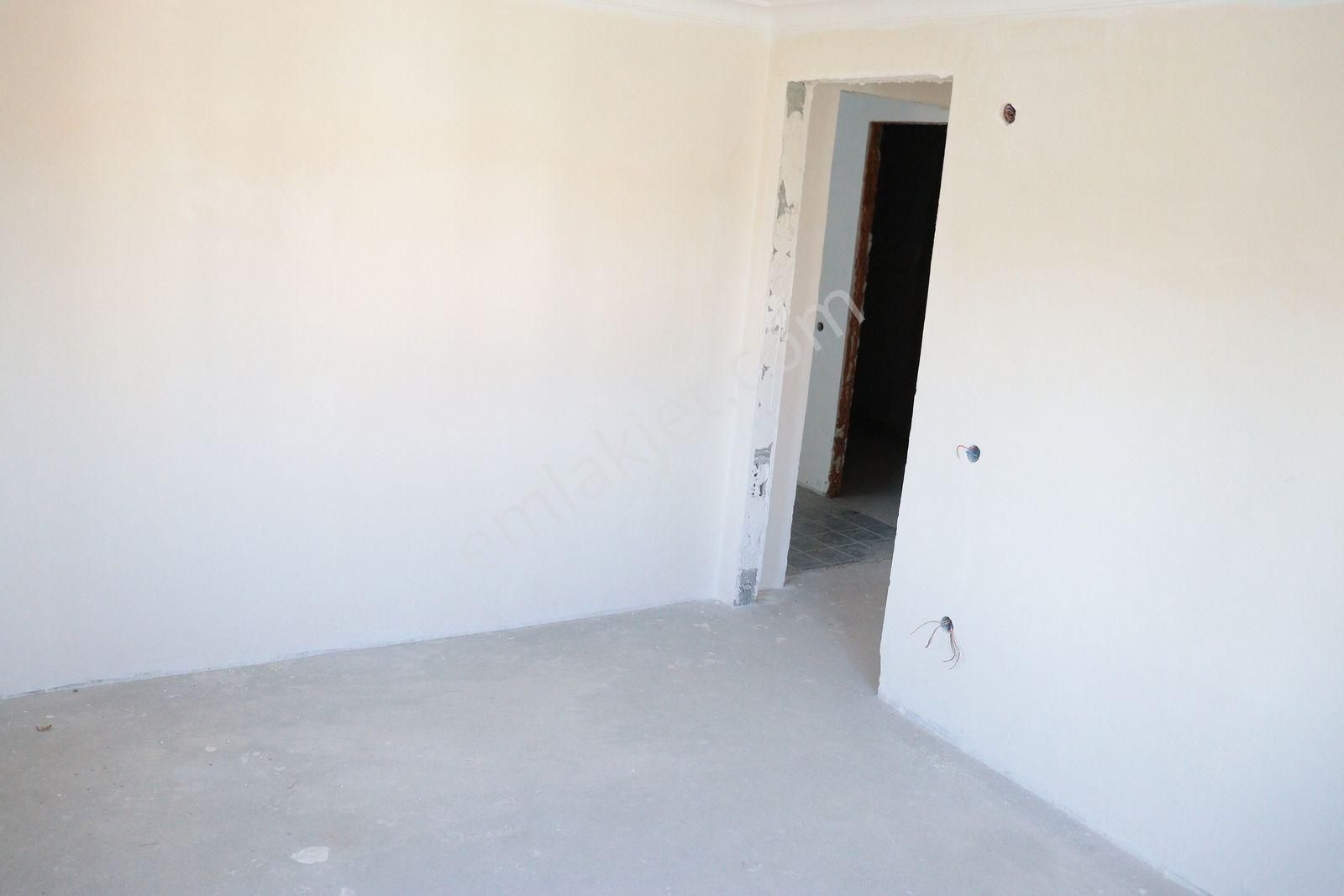 Demirci'de Satılık 5+1 Villa