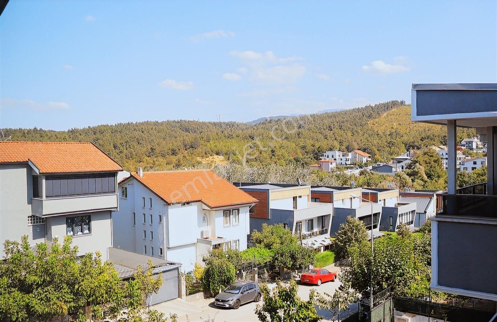 Demirci'de Satılık 5+1 Villa - Görsel 5