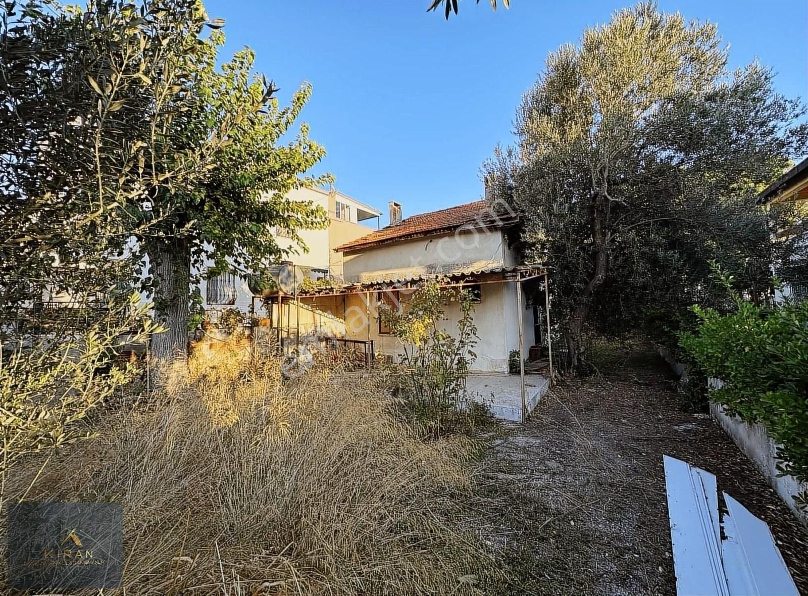 İzmir Aliağa Yenişakran Mah. Bozburun Mevkii'de Satılık Arsa - Görsel 2