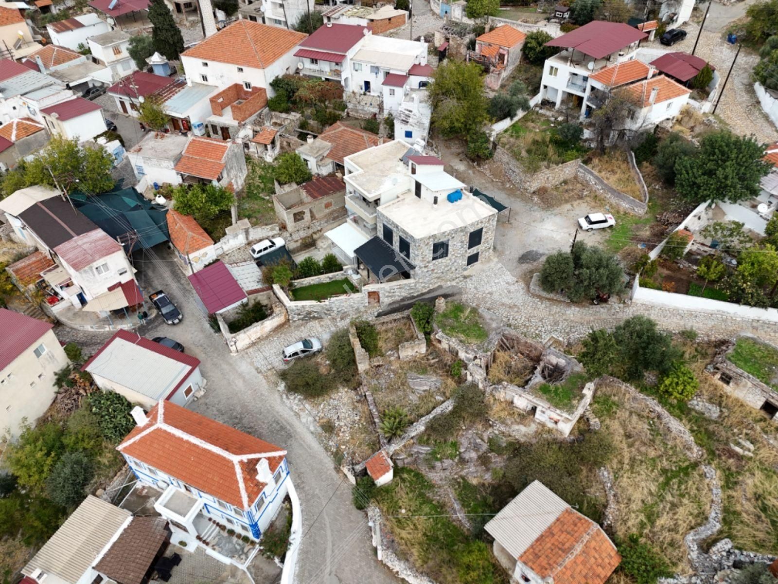 Kazıklı'da Deniz Manzaralı 215m² Avlulu Arsa + 2 Eski Yapı - Görsel 15