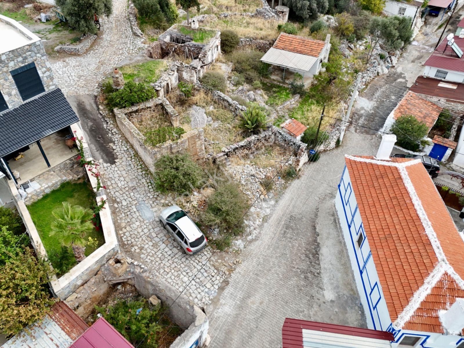 Kazıklı'da Deniz Manzaralı 215m² Avlulu Arsa + 2 Eski Yapı - Görsel 23
