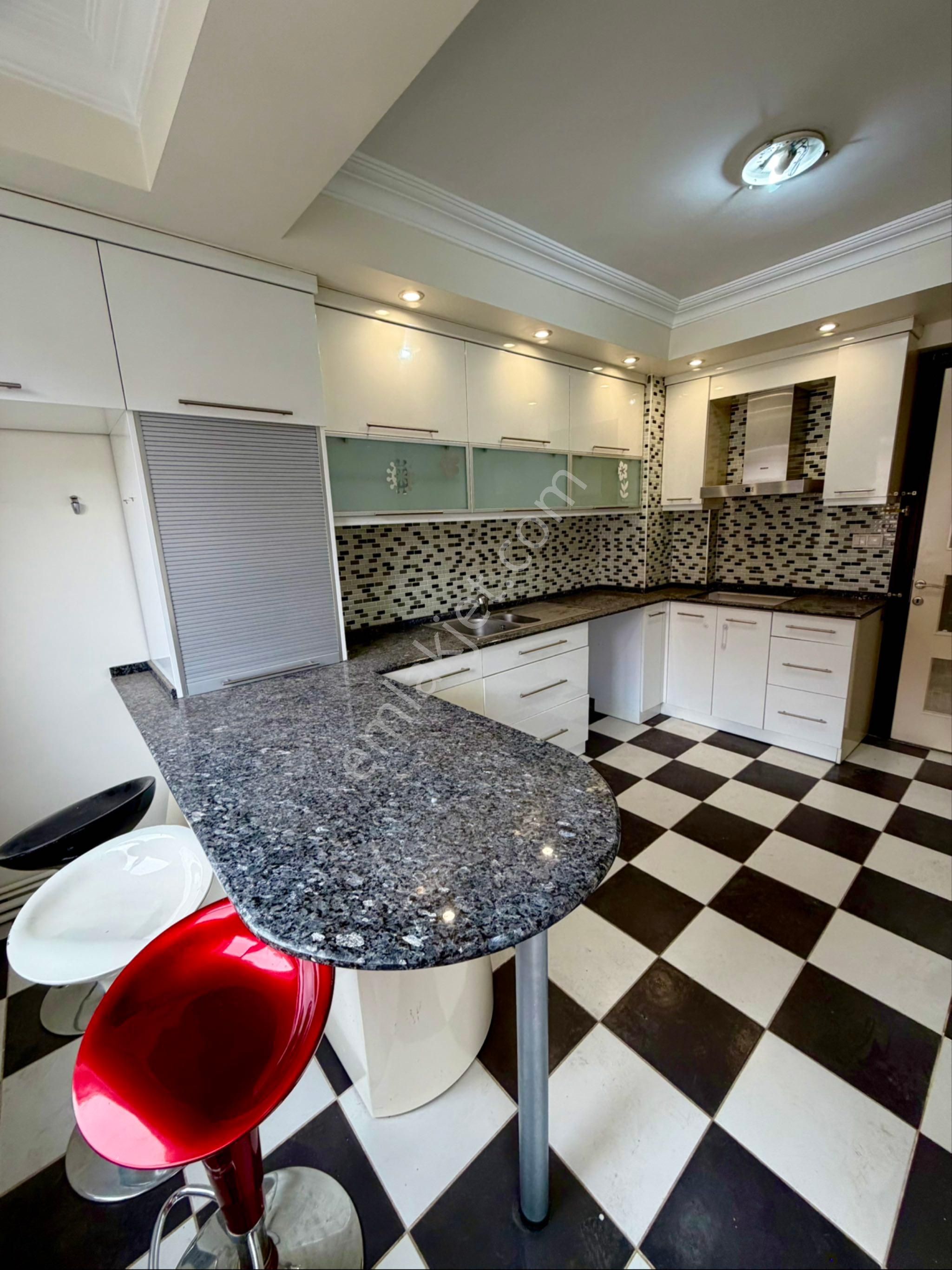 Max Prıme | Selçukbey'de 3+1 / 140m² Site İçi Masrafsız Fırsat Daire - Görsel 3