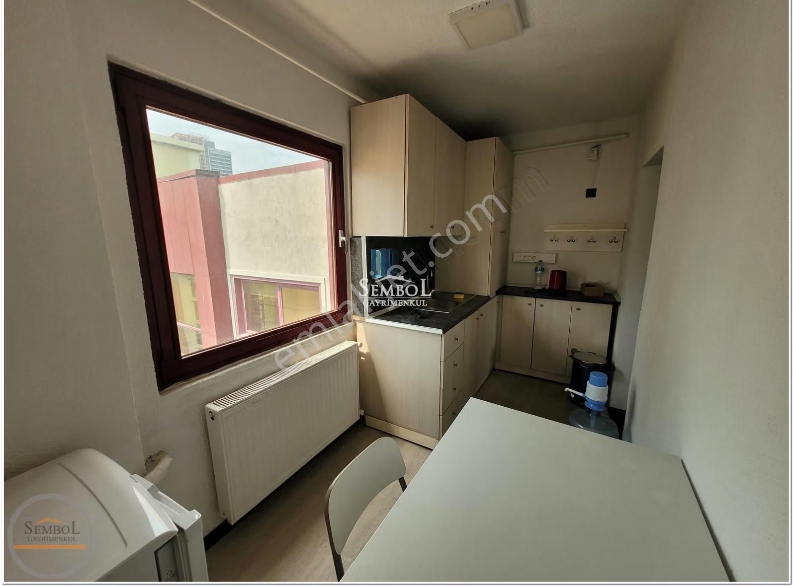 Kozyatağı E5 Zitaş Blokları Yatırımlık Plaza Katı Satılık - Görsel 3