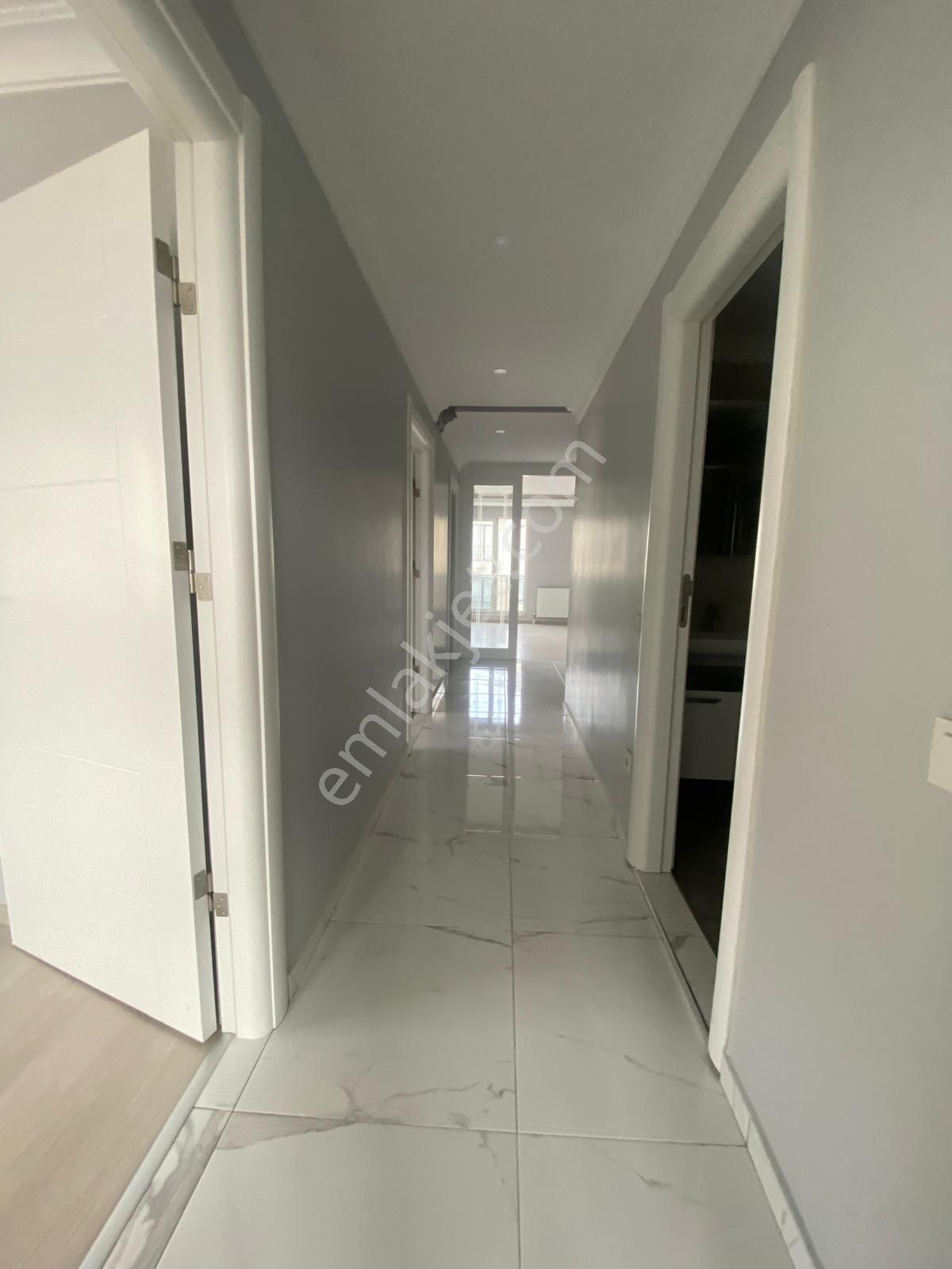 Bahçelievler Hurmalı Sokak Da 5+2 Satılık Dubleks Daire - Görsel 5