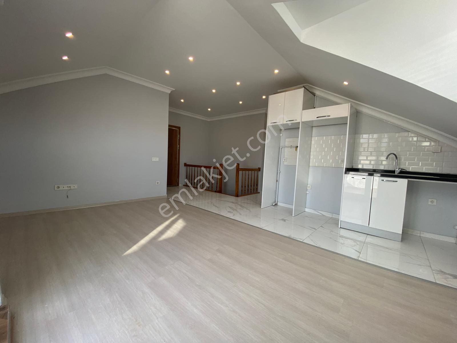 Bahçelievler Hurmalı Sokak Da 5+2 Satılık Dubleks Daire - Görsel 17