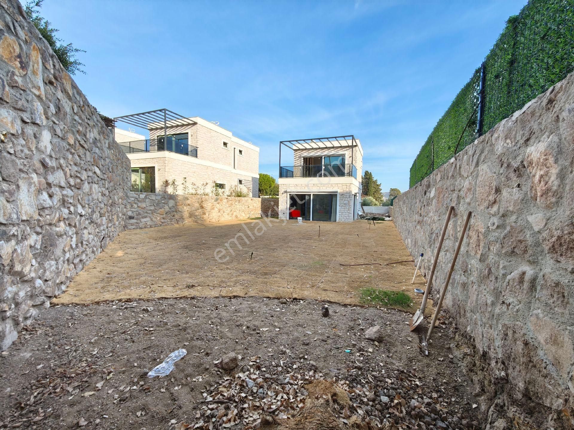 Agr Group'tan 400 M2 Arsa İçerisinde 3+1 Müstakil Havuzlu Özel Otoparklı Villa ! - Görsel 28