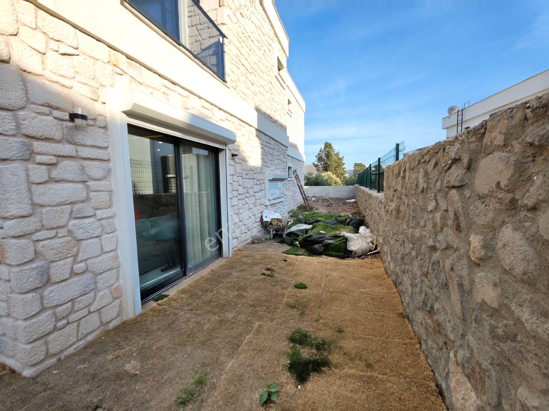 Agr Group'tan 400 M2 Arsa İçerisinde 3+1 Müstakil Havuzlu Özel Otoparklı Villa ! - Görsel 3