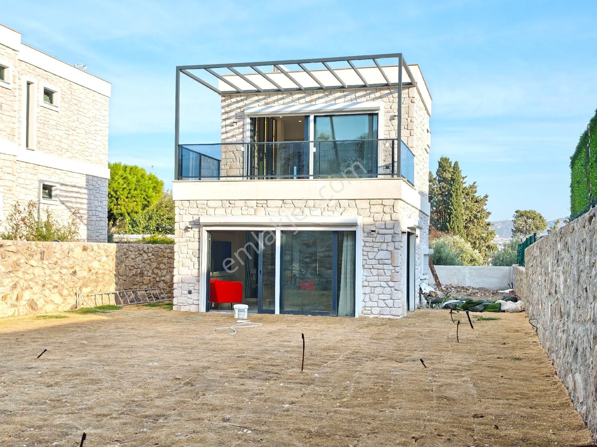 Agr Group'tan 400 M2 Arsa İçerisinde 3+1 Müstakil Havuzlu Özel Otoparklı Villa !