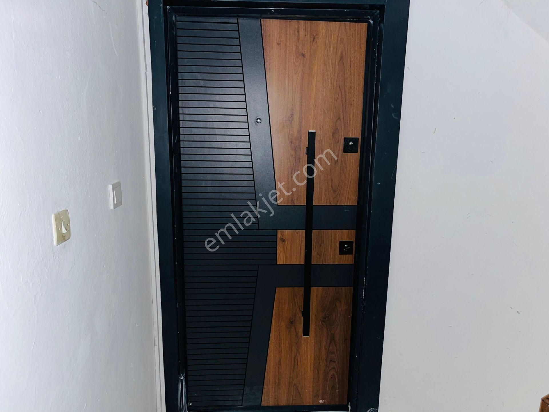 Altınoluk Merkezi Konumda Komple Yenilenmiş Geniş 1+1 Uygun Fiyatlı Daire - Görsel 3
