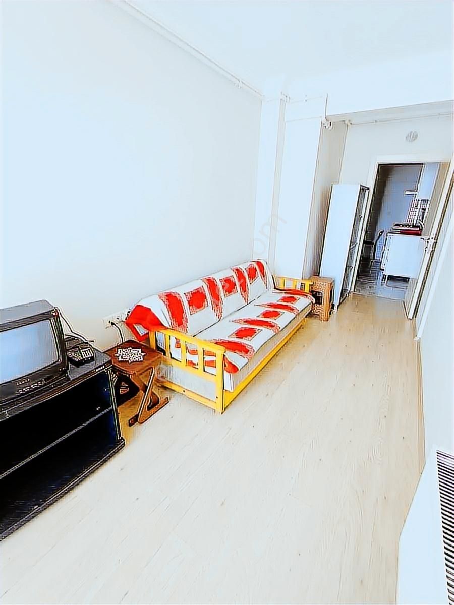 Osmangazi Üniv. 10 Dak. Kiralık Eşyalı 1+1 Bakımlı Daire Boyalı