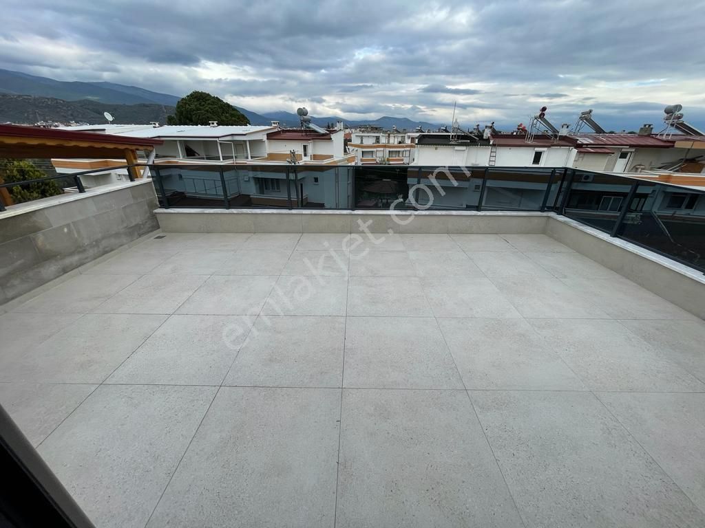 Sabri Pınarbaşı'dan Güre'de Deniz'e Çok Yakın Satılık Villa - Görsel 30