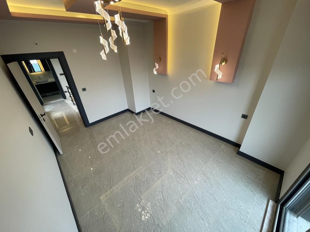 Sabri Pınarbaşı'dan Güre'de Deniz'e Çok Yakın Satılık Villa - Görsel 19