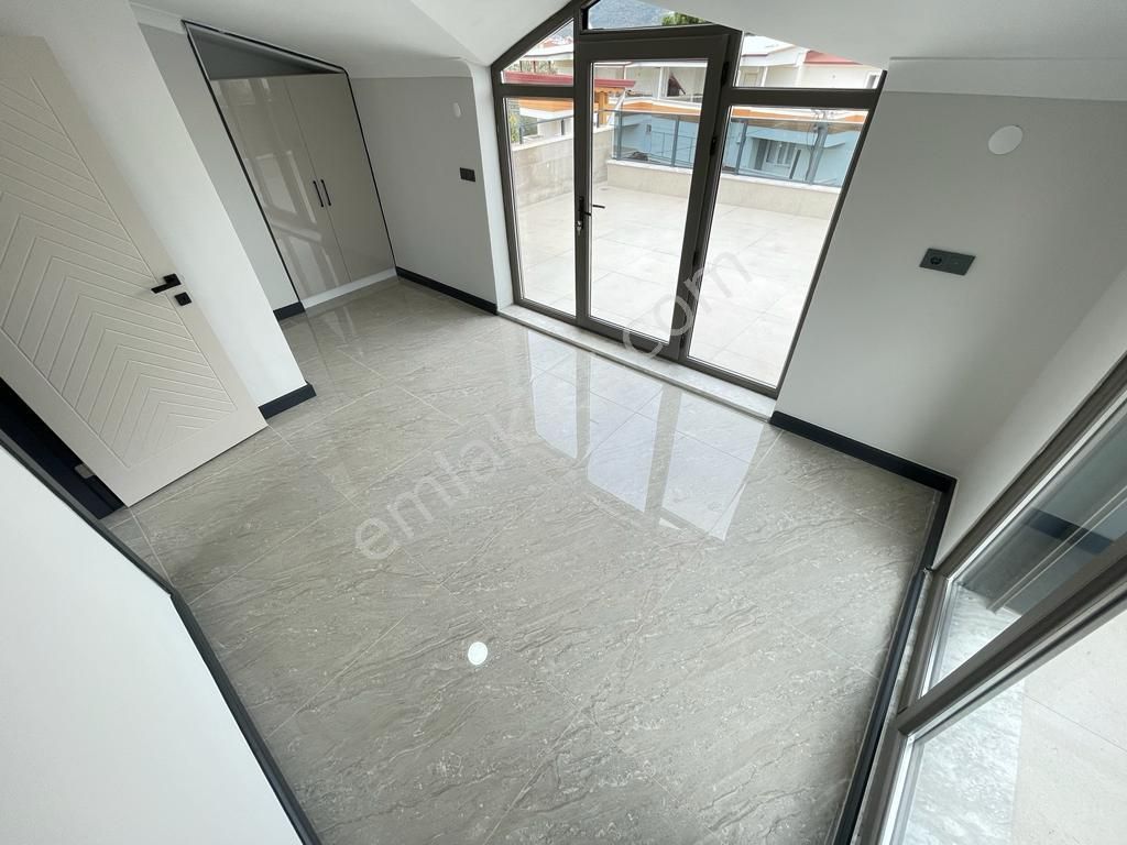 Sabri Pınarbaşı'dan Güre'de Deniz'e Çok Yakın Satılık Villa - Görsel 29