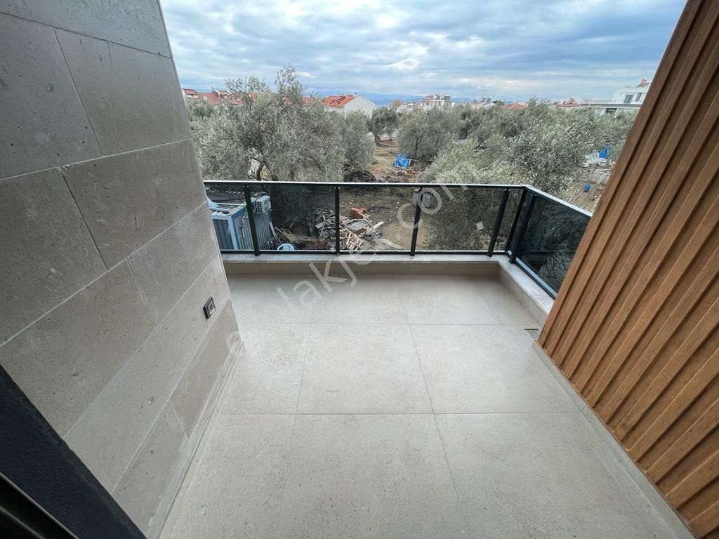 Sabri Pınarbaşı'dan Güre'de Deniz'e Çok Yakın Satılık Villa - Görsel 35