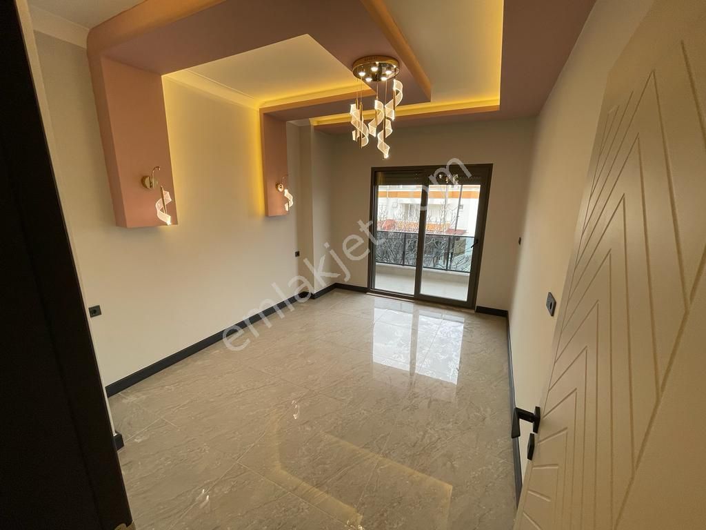 Sabri Pınarbaşı'dan Güre'de Deniz'e Çok Yakın Satılık Villa - Görsel 18