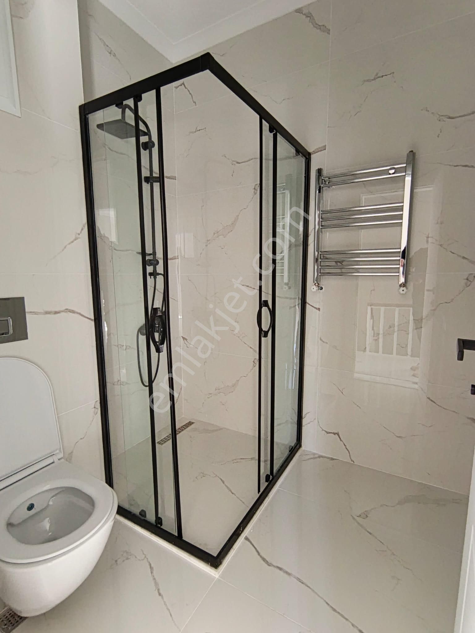 Çekmeköy Mehmet Akif Mh Ağaoğluna Yakın Lüks 5+2 220m2 Daire - Görsel 31