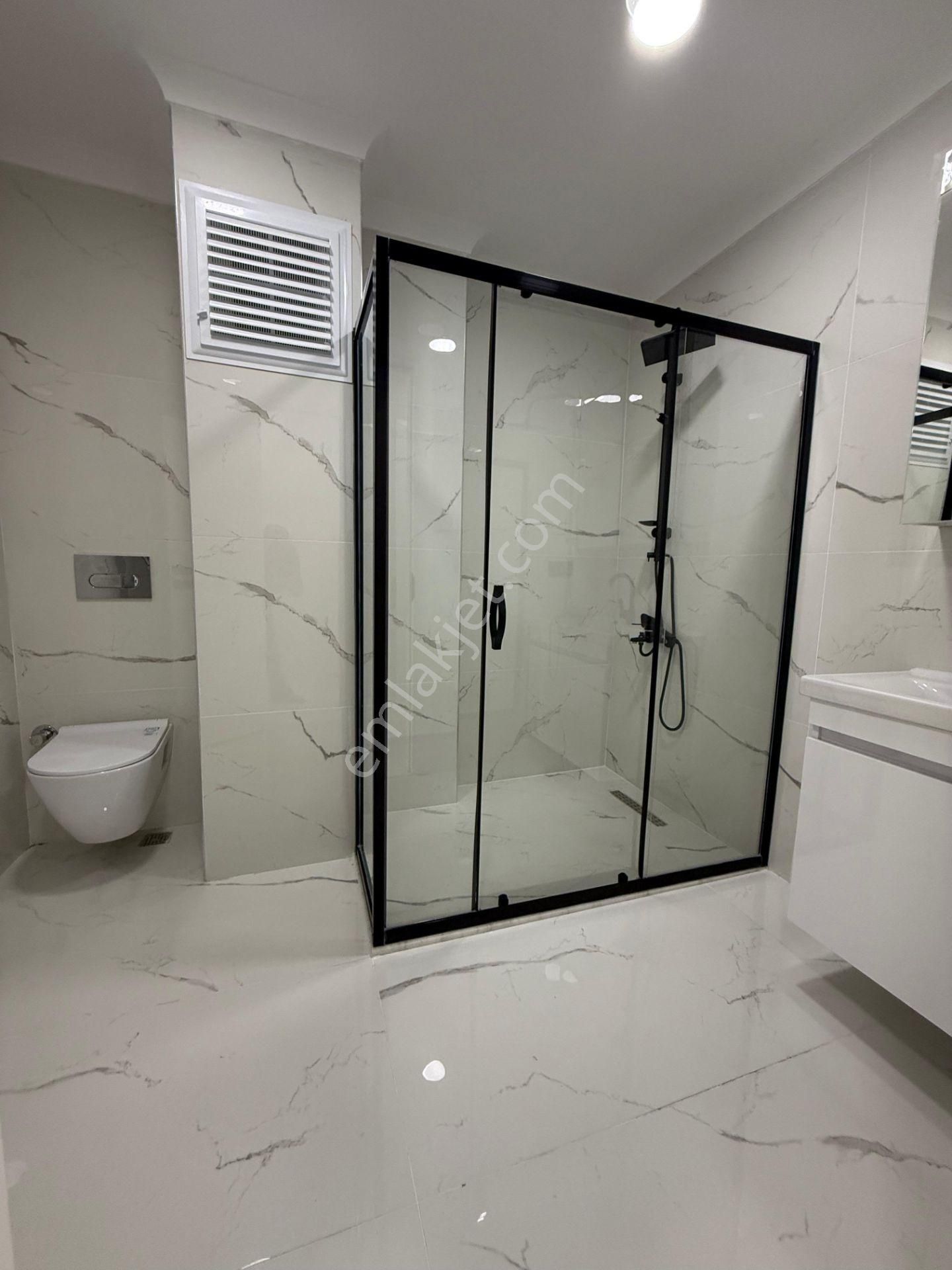 Çekmeköy Mehmet Akif Mh Ağaoğluna Yakın Lüks 5+2 220m2 Daire - Görsel 18