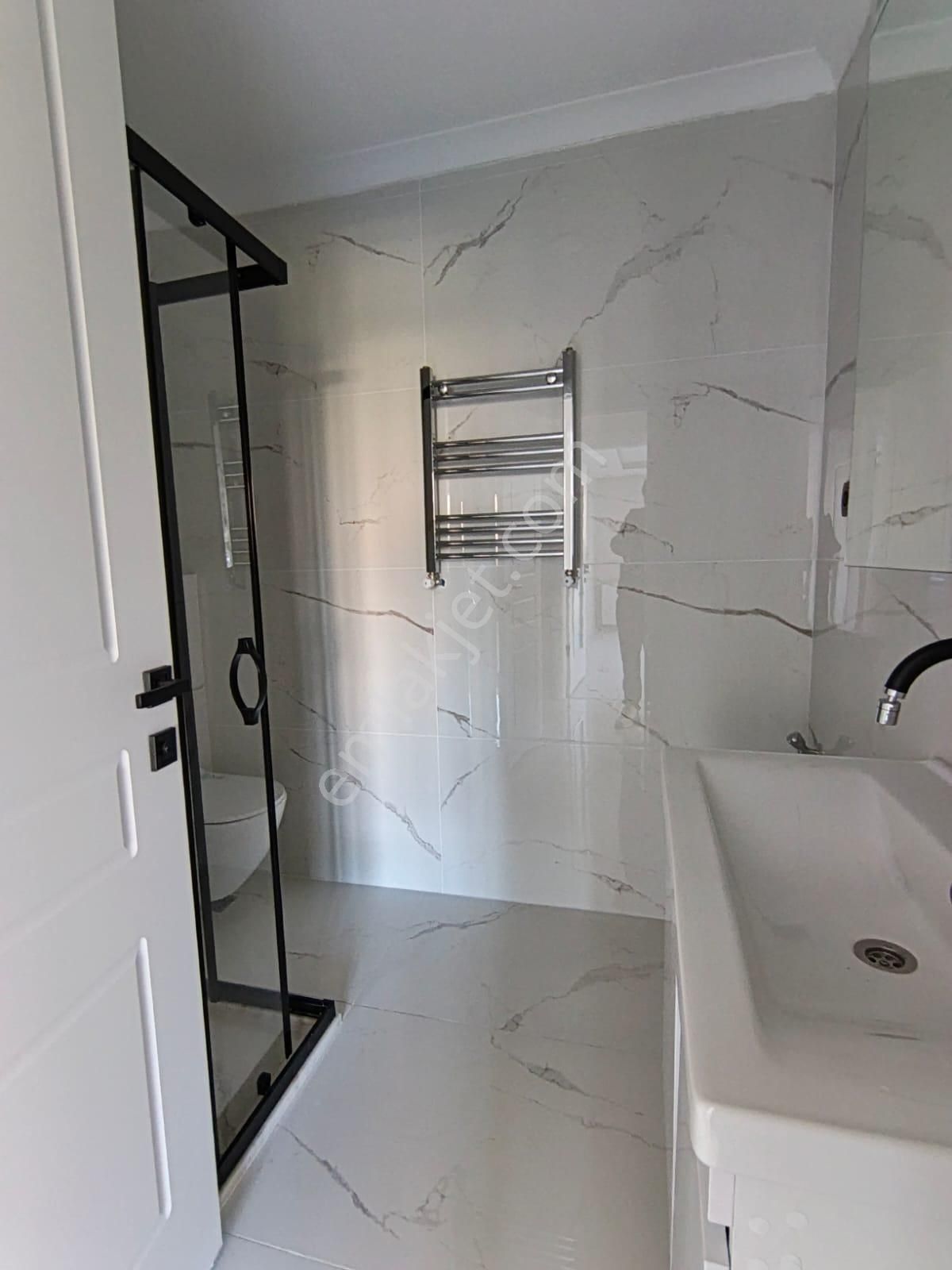 Çekmeköy Mehmet Akif Mh Ağaoğluna Yakın Lüks 5+2 220m2 Daire - Görsel 30