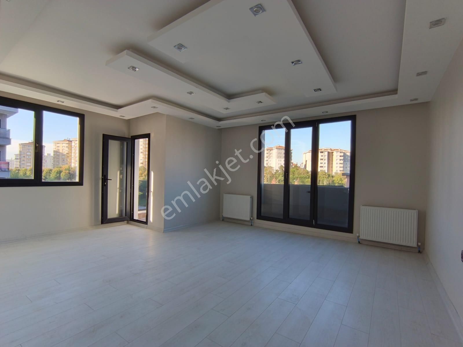 Çekmeköy Mehmet Akif Mh Ağaoğluna Yakın Lüks 5+2 220m2 Daire - Görsel 6