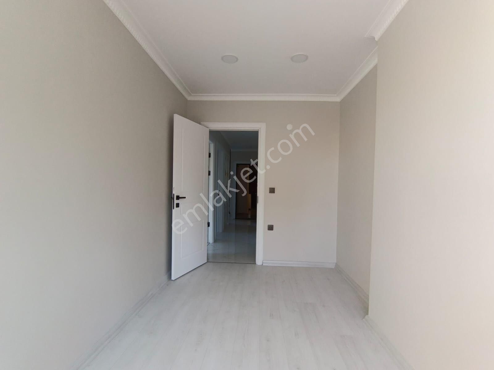 Çekmeköy Mehmet Akif Mh Ağaoğluna Yakın Lüks 5+2 220m2 Daire - Görsel 22