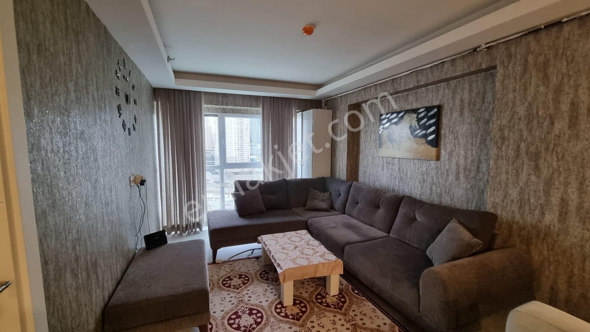 Delta Deluxe Sitesi'nde 1+1 Satılık Eşyalı Daire